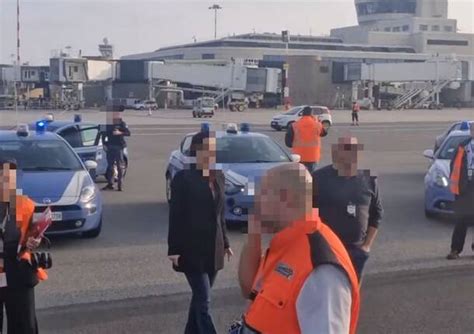 anarchici malpensa|Arrestati i quattro anarchici che hanno fatto irruzione sulla pista di .